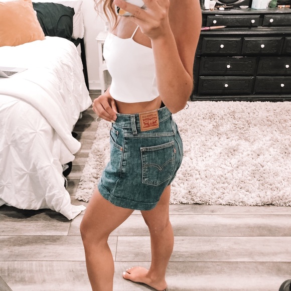 Vintage Levi’s Shorts!! - Picture 5 of 8